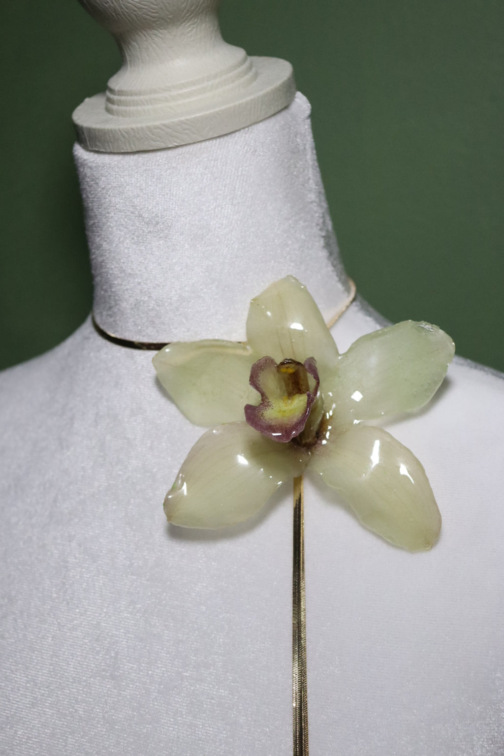 White Y necklace