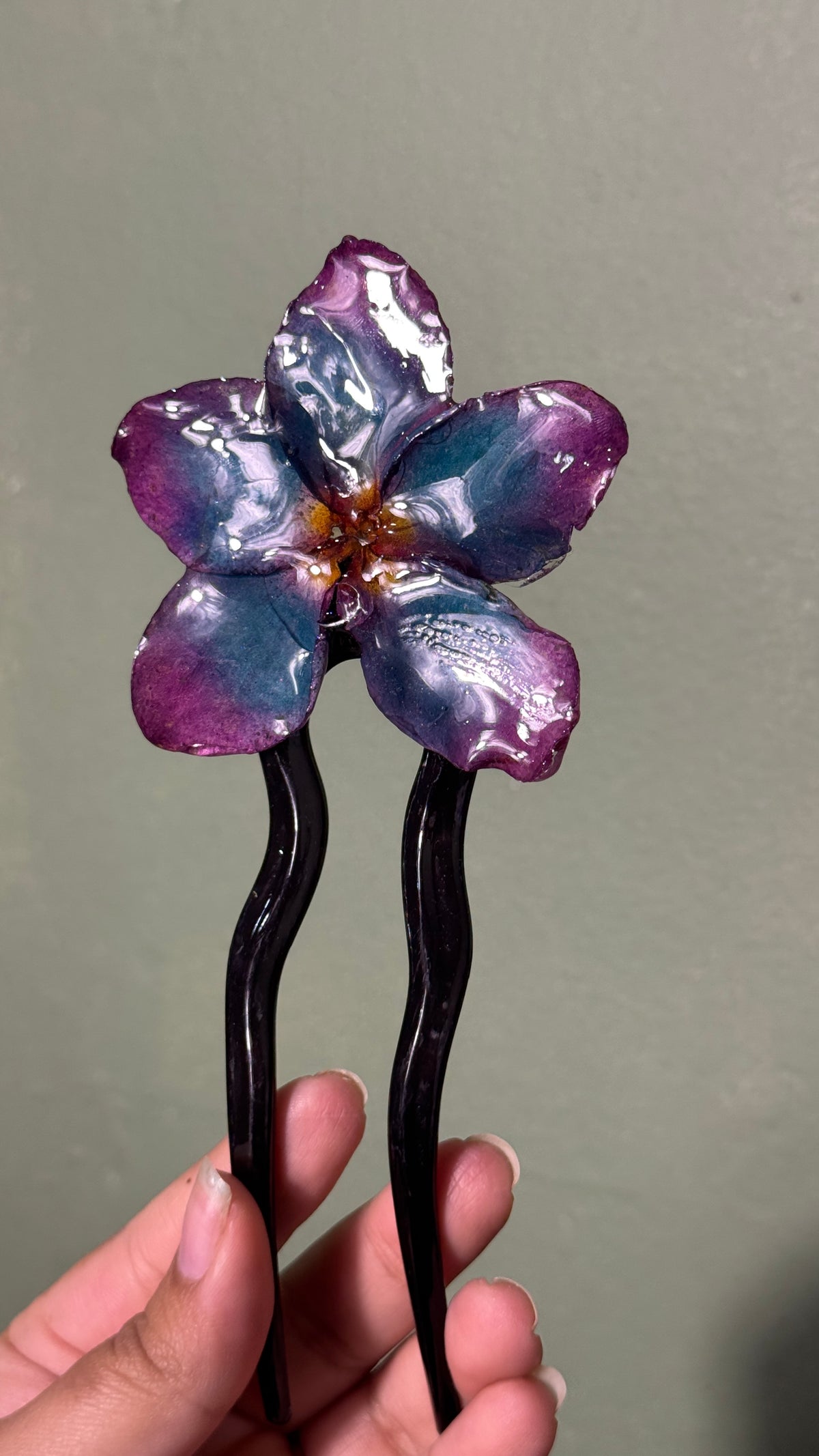 Big French clip pulmeria