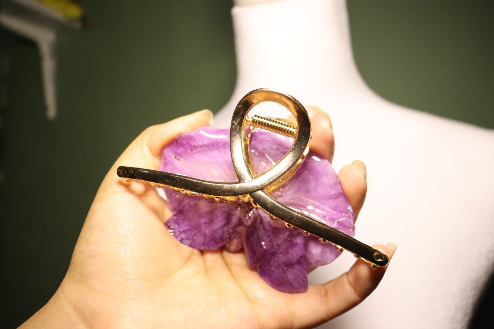 Hair claws ( 2 available)