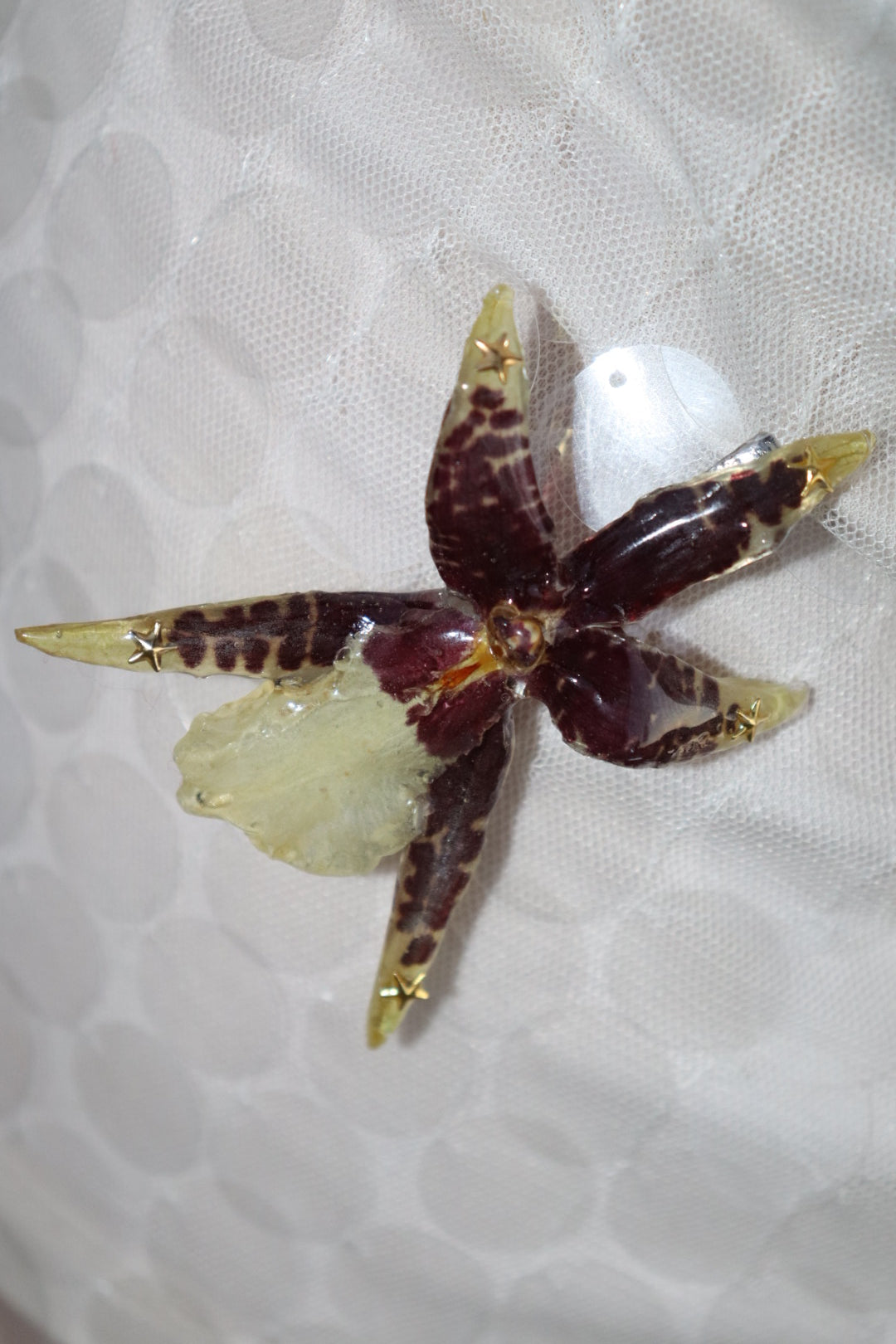 White spider hair clip 🤍