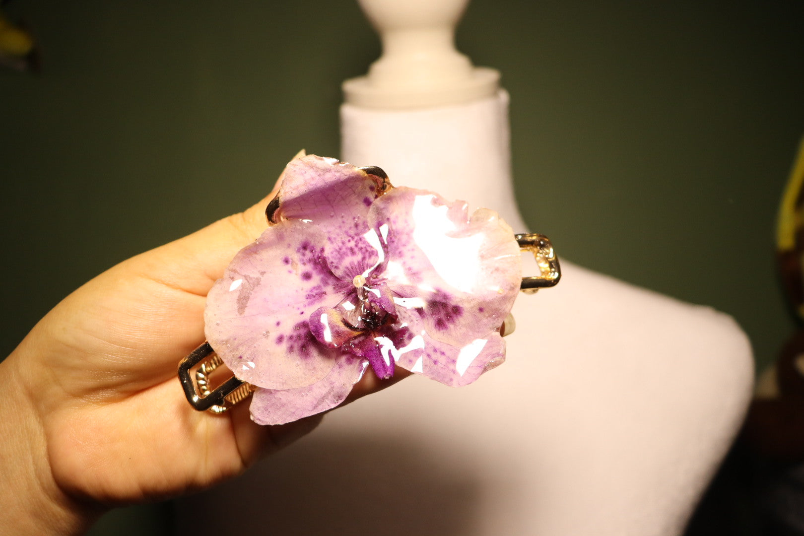 Hair claws ( 2 available)