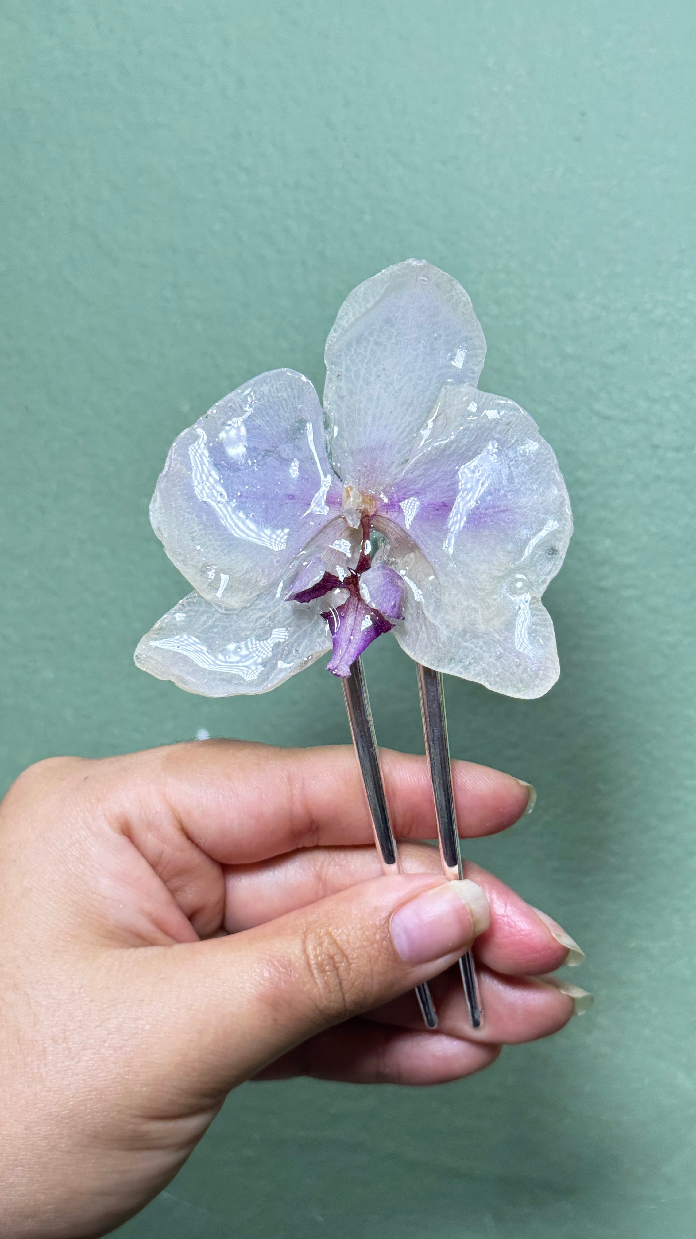 Petal French clip